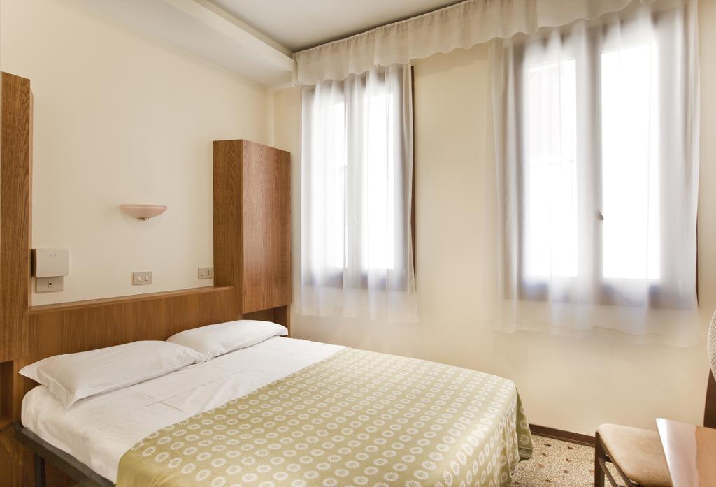 Hotel San Fantin Wenecja Pokój zdjęcie